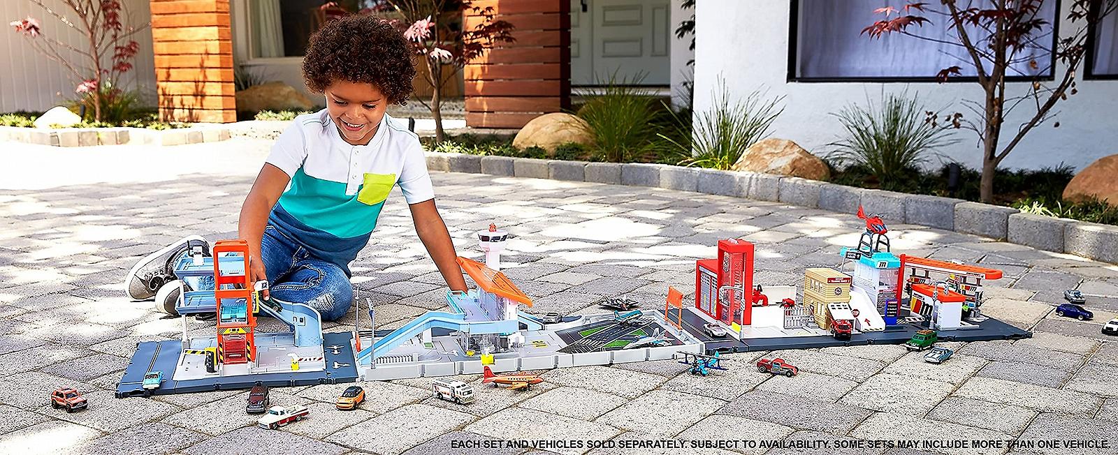 Игровой набор Matchbox HBD74 Лестница различные модели разноцветный 34.93 x 34.93 x 18.4 см, фото №4 Игровой набор Matchbox HBD74 Лестница различные модели разноцветный 34.93 x 34.93 x 18.4 см, фото №4