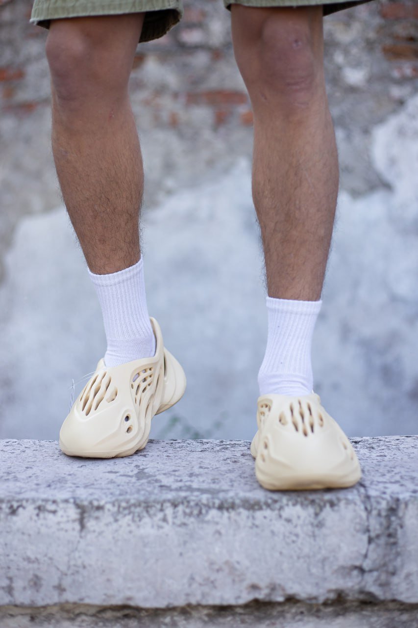 Кросівки Adidas Yeezy Foam Runner Beige, фото №2