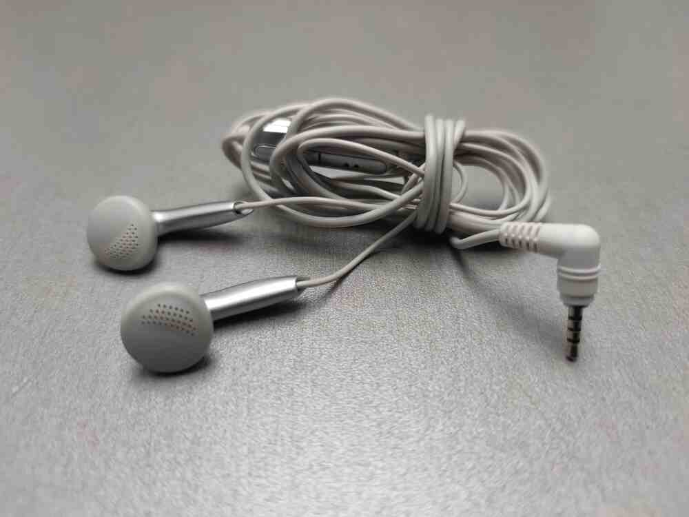 Наушники и Bluetooth-гарнитуры Philips 2,5 мм вставные с микрофоном, фото №1