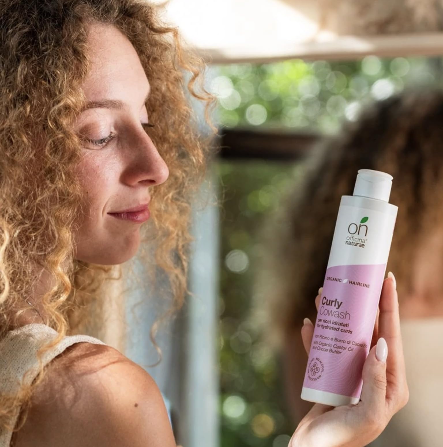 Шампунь Officina Naturae CURLY WASH для кучерявого, дуже кучерявого або ультра-швидкого волосся, з живильними властивостями органічного веганського кондиціонера, 200 мл, фото №3