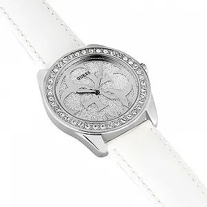 Женские аналоговые кварцевые часы GUESS W0627L4 с кожаным браслетом synthetic.ua - Фото 1