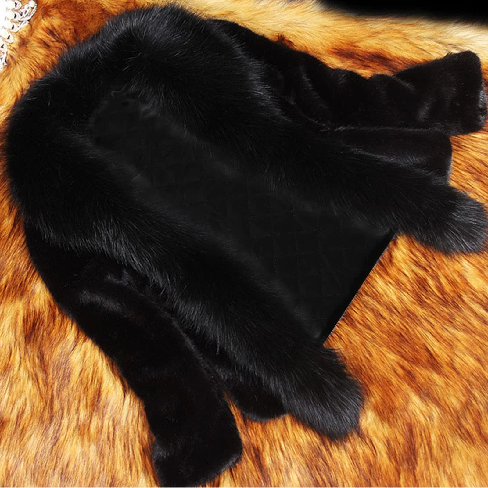 Жіноча зимова елегантна штучна куртка Ailliert, фото №5 Жіноча зимова елегантна штучна куртка Ailliert, фото №5