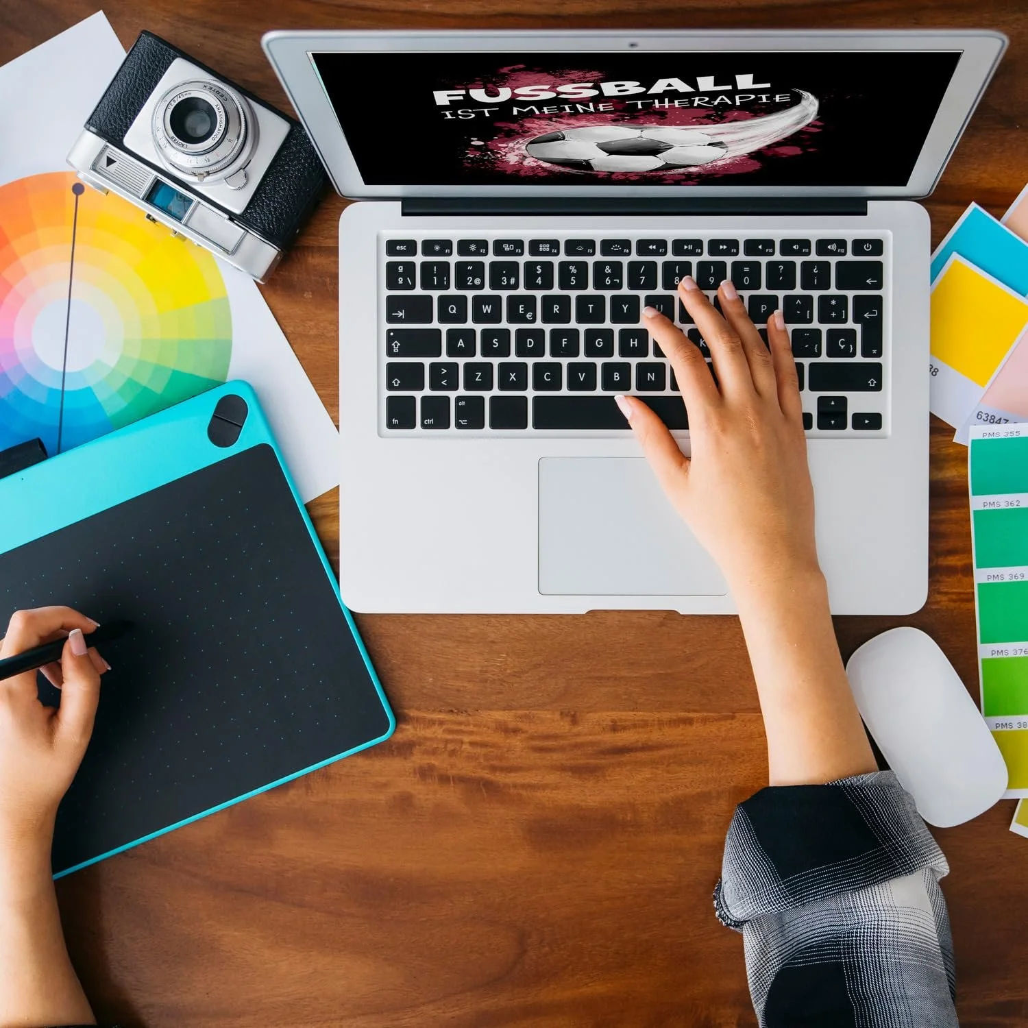 Скарбничка дерев'яна Football is My Therapy з футбольним мотивом, фото №8