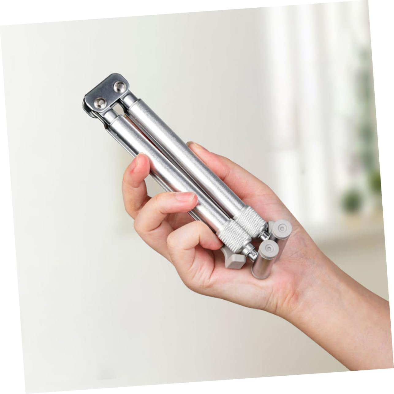 Подставка для ноутбука Housoutil складная из алюминиевого сплава, регулируемая по высоте, портативная, для ноутбуков и планшетов, для путешествий, эргономичный дизайн, регулируемая высота, стабильная и легкая, фото №7 Подставка для ноутбука Housoutil складная из алюминиевого сплава, регулируемая по высоте, портативная, для ноутбуков и планшетов, для путешествий, эргономичный дизайн, регулируемая высота, стабильная и легкая, фото №7