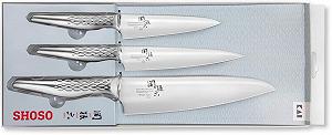 Набор ножей KAI Seki Magoroku Shoso, 3 шт. - Универсальный нож 12 cm, Универсальный нож 15 cm, Нож шеф-повара 18 cm - Сталь 5CR15MoV 56 (±1) HRC - Рукоятка из нержавеющей стали 18-8 с ромбовидным рисунком - Фото 1