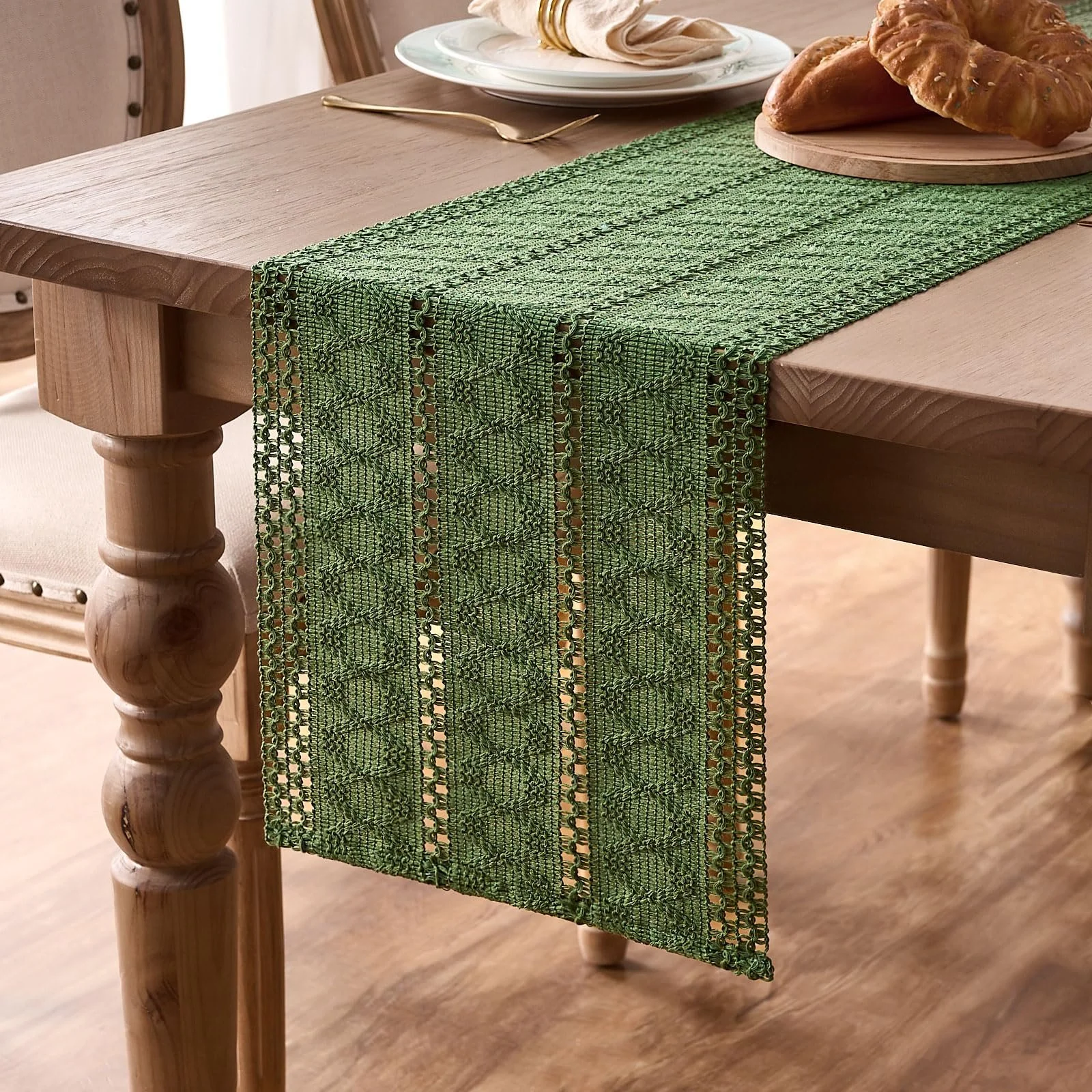 Ранер для столу джутовий Modern Boho Vintage Country House Style 30 x 140 см Темно-зелений, фото №1 Ранер для столу джутовий Modern Boho Vintage Country House Style 30 x 140 см Темно-зелений, фото №1
