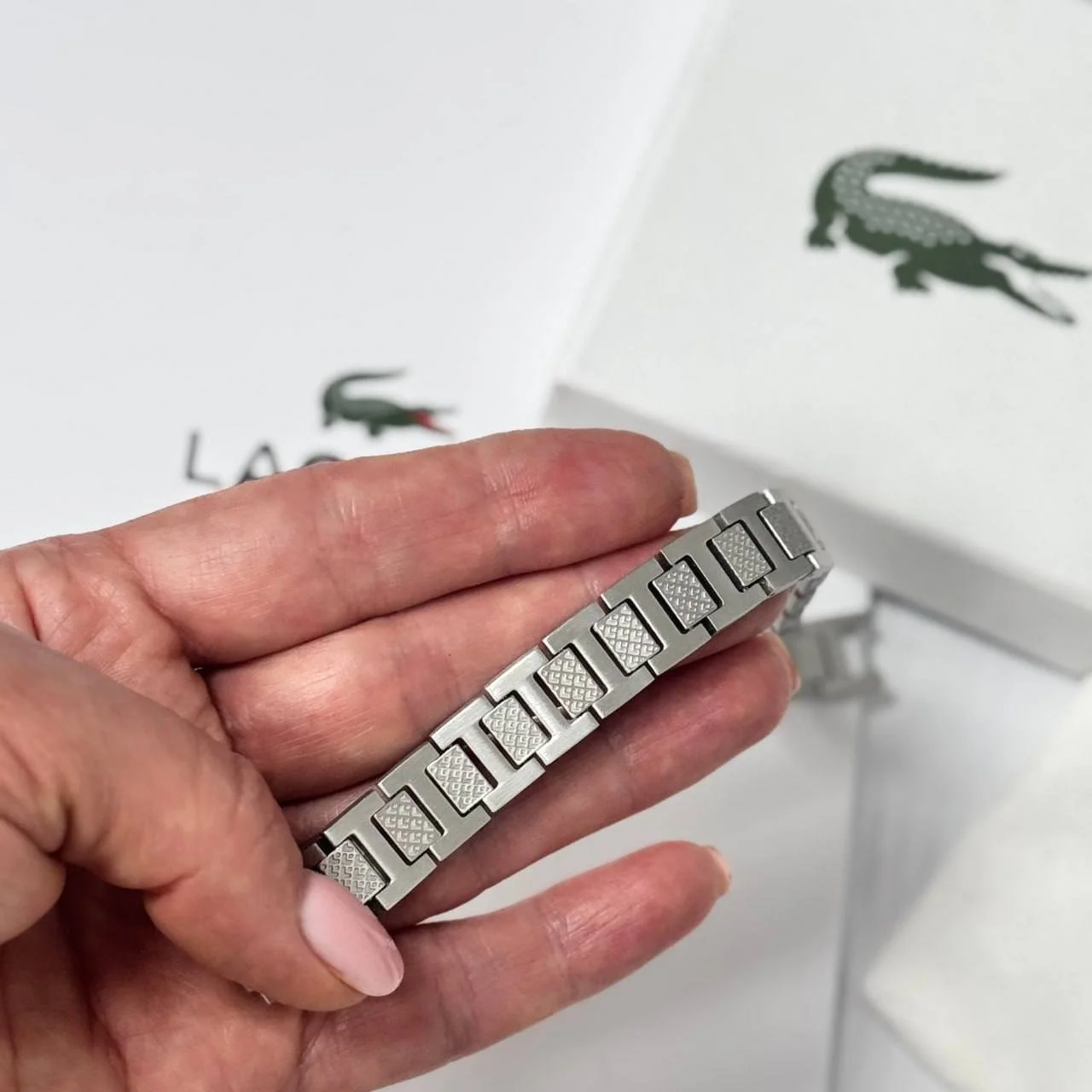 Браслет мужской Lacoste серебряного цвета стальной, фото №2