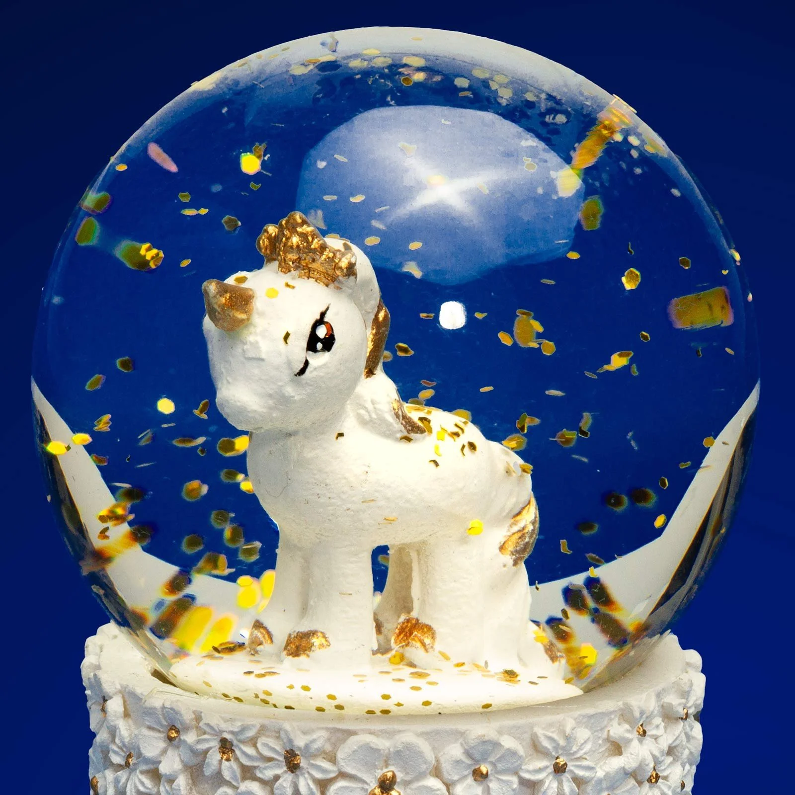 Снежный шар Декоративный Стекло SIKORA SK09 Маленький Единорог Белый Золотой Рождественский, Диаметр 45 мм, фото №3 Снежный шар Декоративный Стекло SIKORA SK09 Маленький Единорог Белый Золотой Рождественский, Диаметр 45 мм, фото №3