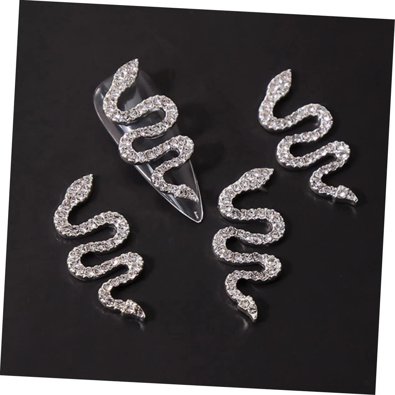 Украшение для ногтей Тип Mikinona Змея 4шт. Стразы для ногтей Декор для маникюра Ювелирные изделия, фото №9 Украшение для ногтей Тип Mikinona Змея 4шт. Стразы для ногтей Декор для маникюра Ювелирные изделия, фото №9
