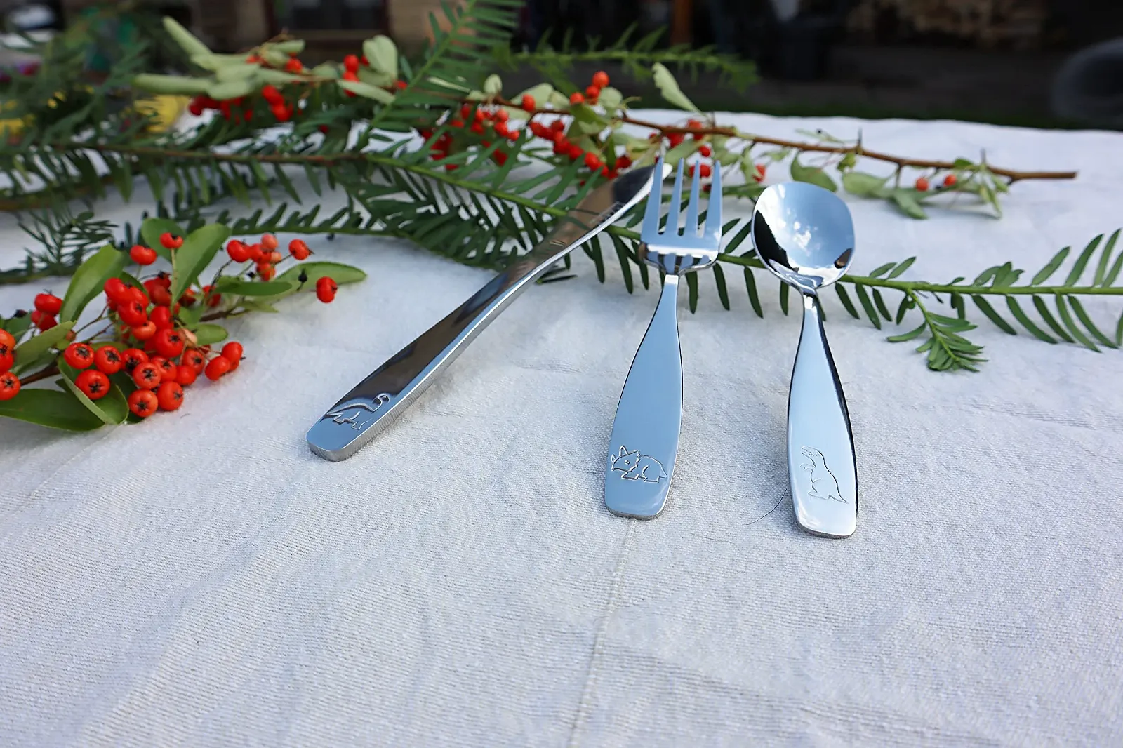 Столовые приборы EXZACT 18 предметов Нержавеющая сталь - 6 вилок, 6 безопасных ножей, 6 столовых ложек (Динозавр x 18), фото №5 Столовые приборы EXZACT 18 предметов Нержавеющая сталь - 6 вилок, 6 безопасных ножей, 6 столовых ложек (Динозавр x 18), фото №5