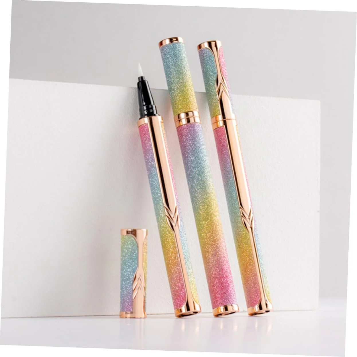 Підводка для очей FRCOLOR рідка, матова, швидковисихаюча з тонким кінчиком, фото №6