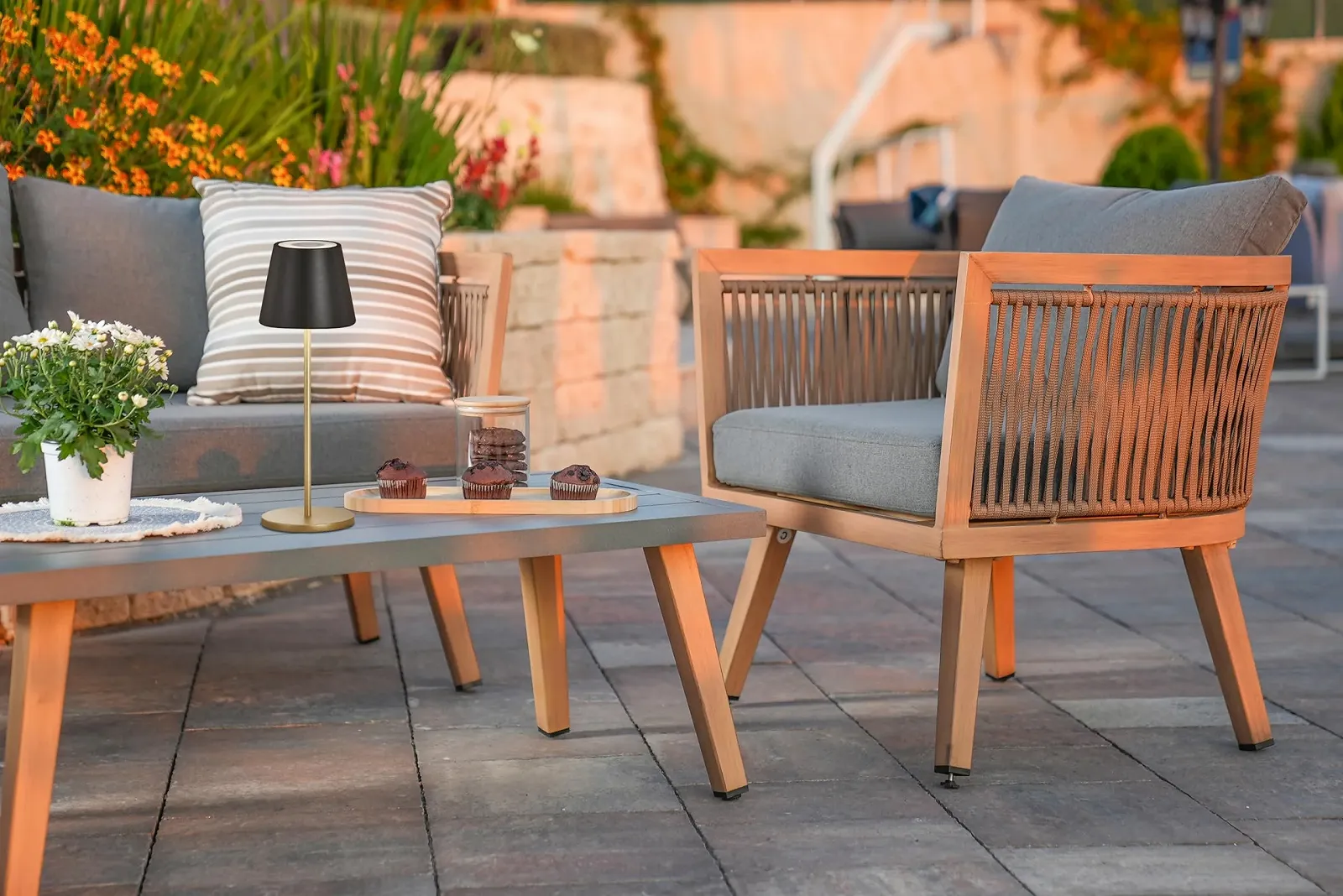 Настільна лампа Cosenza Outdoor Акумуляторна Бездротова USB-C/USB-A 34 см Чорна з золотим, фото №3