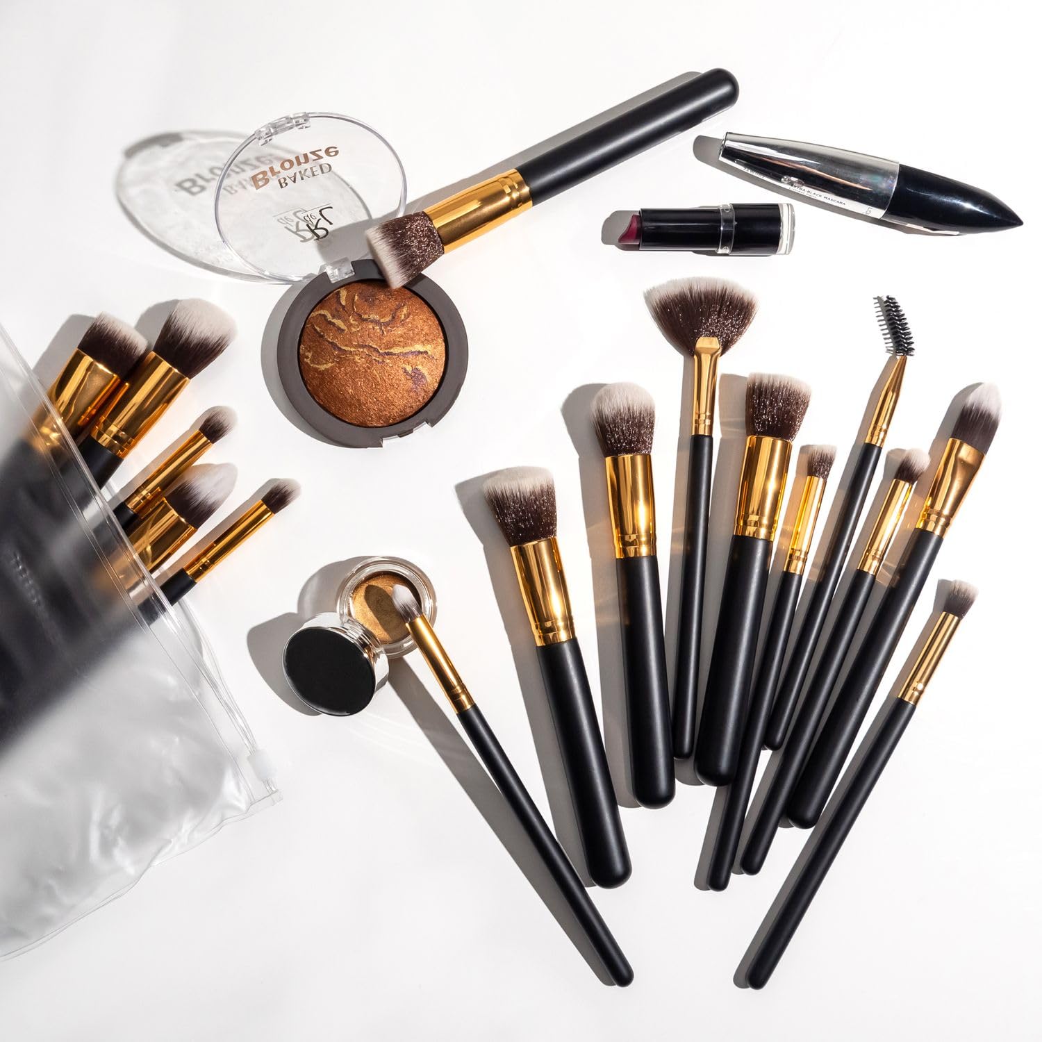 Набір Intirilife Пензлі для макіяжу 16 штук синтетичні професійні для пудри рум’ян тонального крему тіней губ брів, фото №5 Набір Intirilife Пензлі для макіяжу 16 штук синтетичні професійні для пудри рум’ян тонального крему тіней губ брів, фото №5