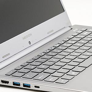 Игровой ноутбук Medion Akoya P15646 15.6" Intel Core i5 32 ГБ RAM 512 ГБ SSD Nvidia GeForce Металлический Б/У Win10 - Фото 1