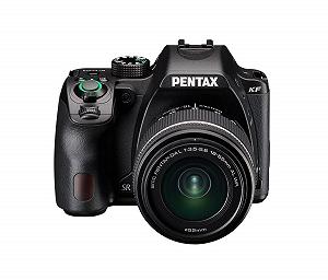 Зеркальный фотоаппарат Pentax KF APS-C Kit с объективом 18-55мм WR, пыле-влагозащищенный, Vario LCD дисплей, черный - Фото 1