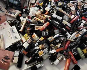 Косметичний набір Brand Cosmetics Main Care & Skin Care Makeup Подарунковий набір Beauty Item synthetic.ua - Фото 1