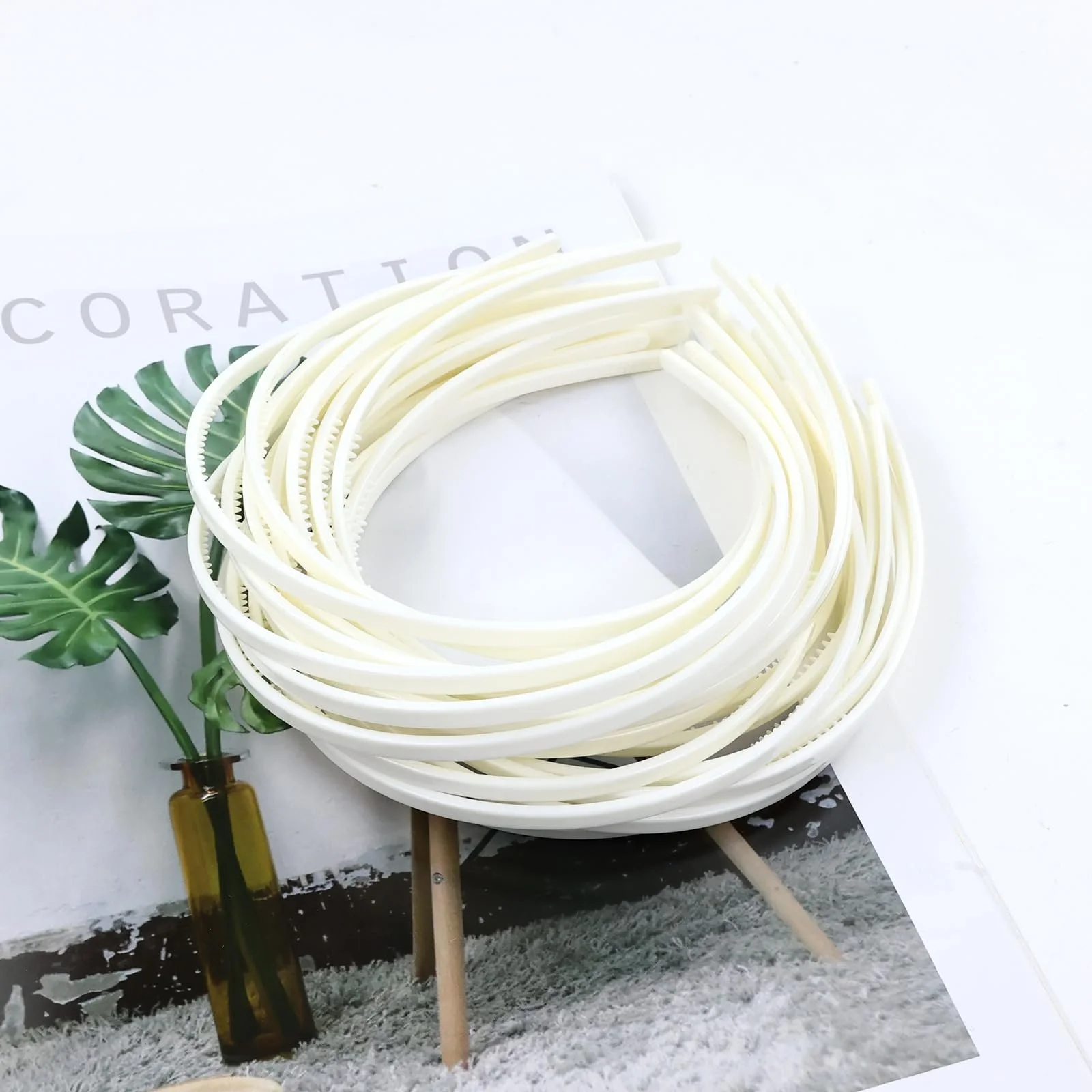 Обруч Білий Пластиковий Тонкий з Зубчиками, фото №6