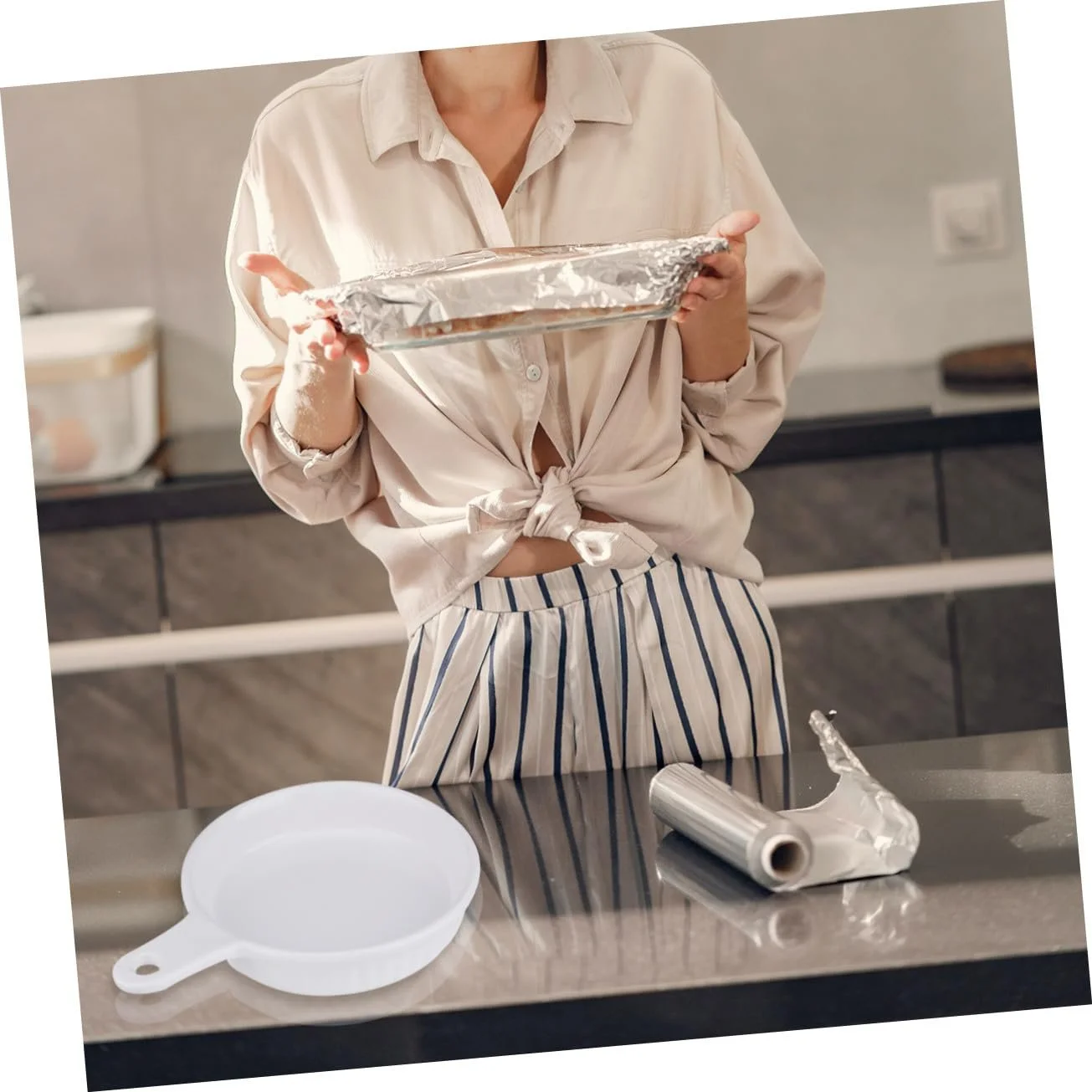 Форма для запікання LIFKOME керамічна кругла біла з однією ручкою, фото №6