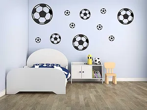 Наклейка на стіну 11 футбольних м'ячів W17 20 x 20 см, 15 x 15 см, 10 x 10 см, 5 x 5 см - Фото 1