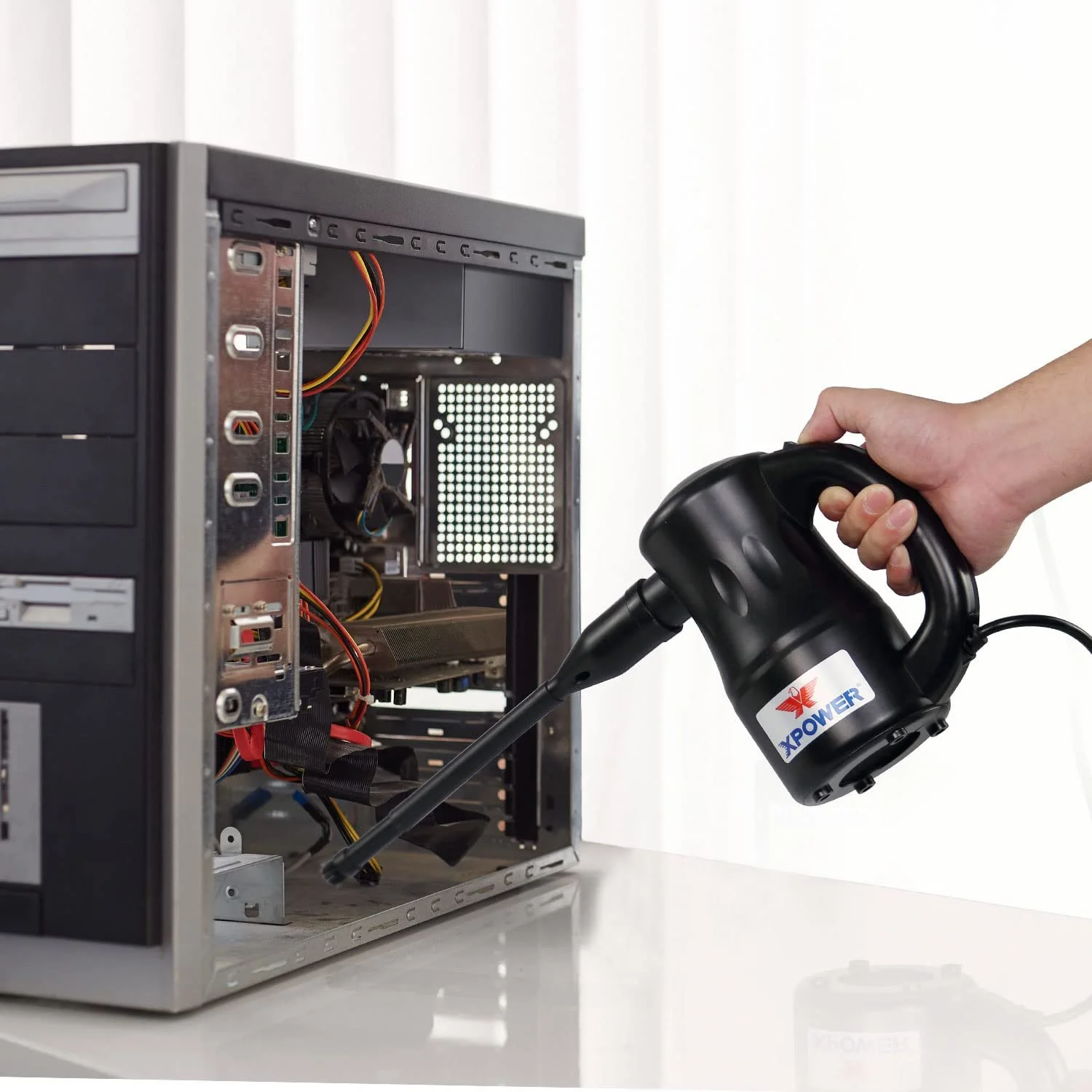 Електрична повітродувка XPOWER Cyber Duster A-2 High Performance Motor Чорна, фото №6 Електрична повітродувка XPOWER Cyber Duster A-2 High Performance Motor Чорна, фото №6