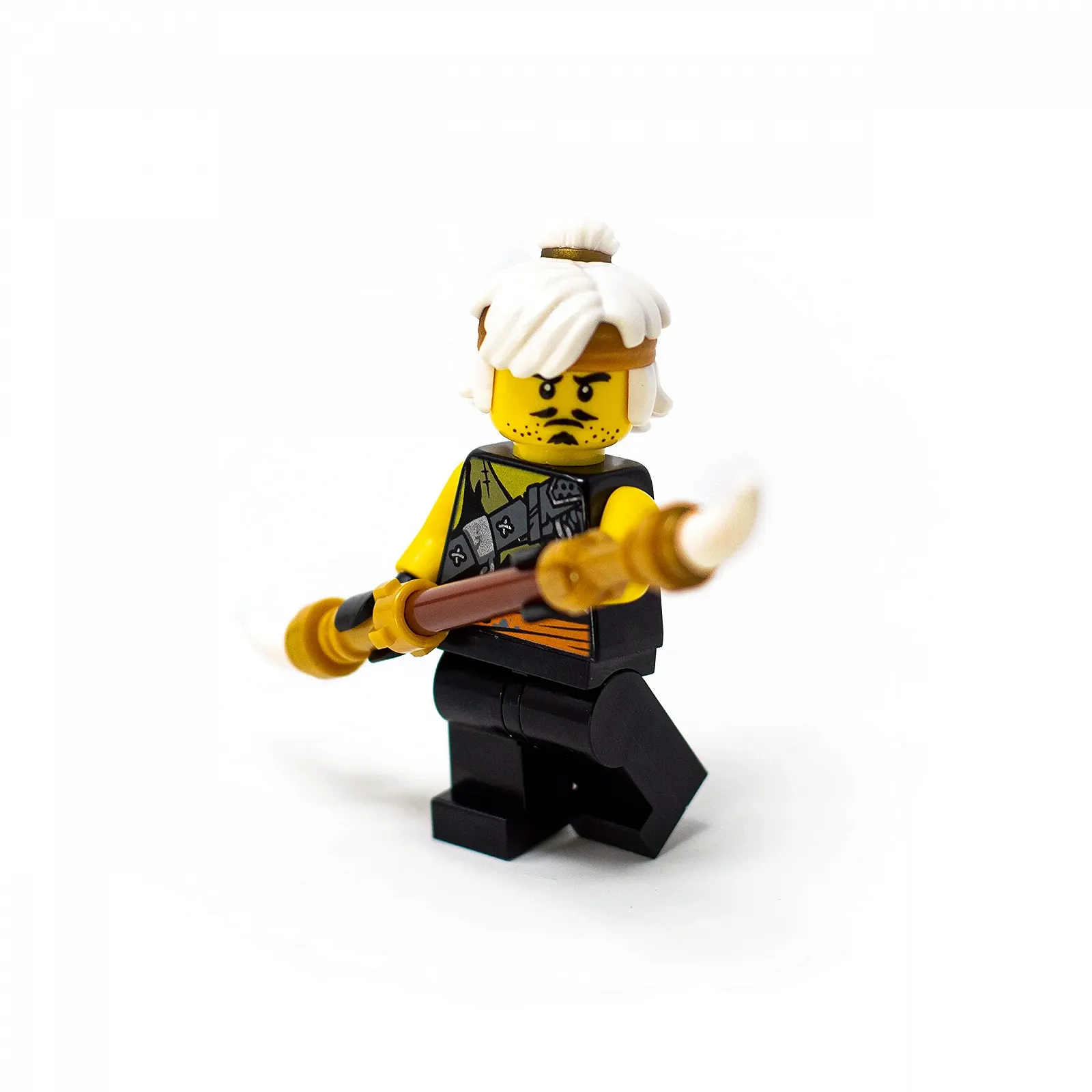 Фігурка LEGO Ninjago Teen Wu Dragon Hunter Disguise з палицею, фото №3