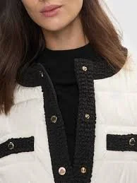 Жіноча куртка Guess by Marciano Біло-чорний - 42, фото №4