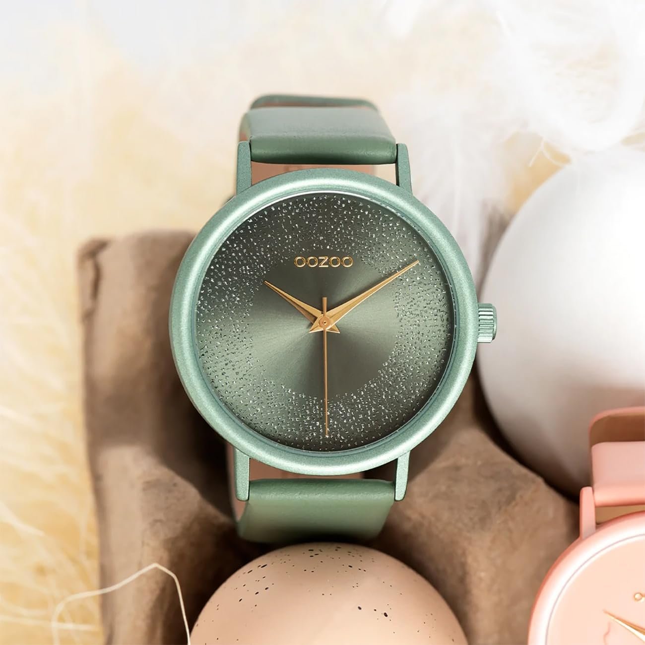 Женские часы Oozoo с блестками и кожаным ремешком 42 мм Моховой зеленый C10582, зелено-зеленый, ремешок., фото №5