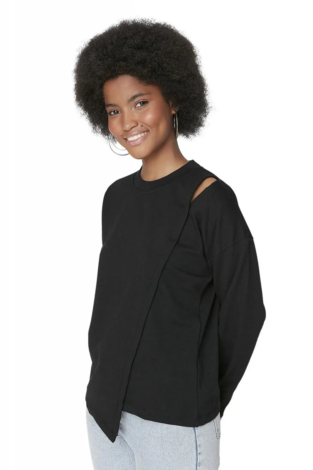 Женский свитшот TRENDYOL с круглым вырезом, однотонный, асимметричный, фото №4 Женский свитшот TRENDYOL с круглым вырезом, однотонный, асимметричный, фото №4