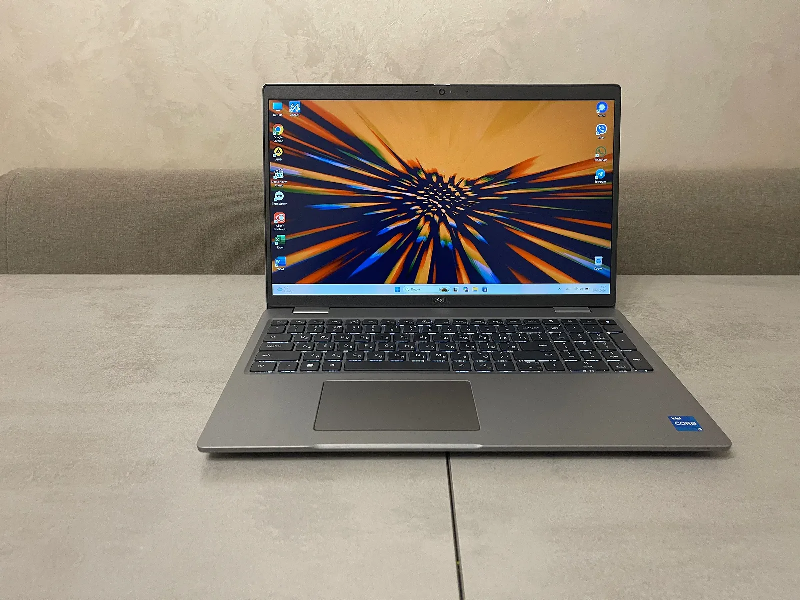 Ноутбук Dell Latitude 5530, 15,6" FHD IPS, i5-1235U, 16GB, 256GB, фото №1 Ноутбук Dell Latitude 5530, 15,6" FHD IPS, i5-1235U, 16GB, 256GB, фото №1