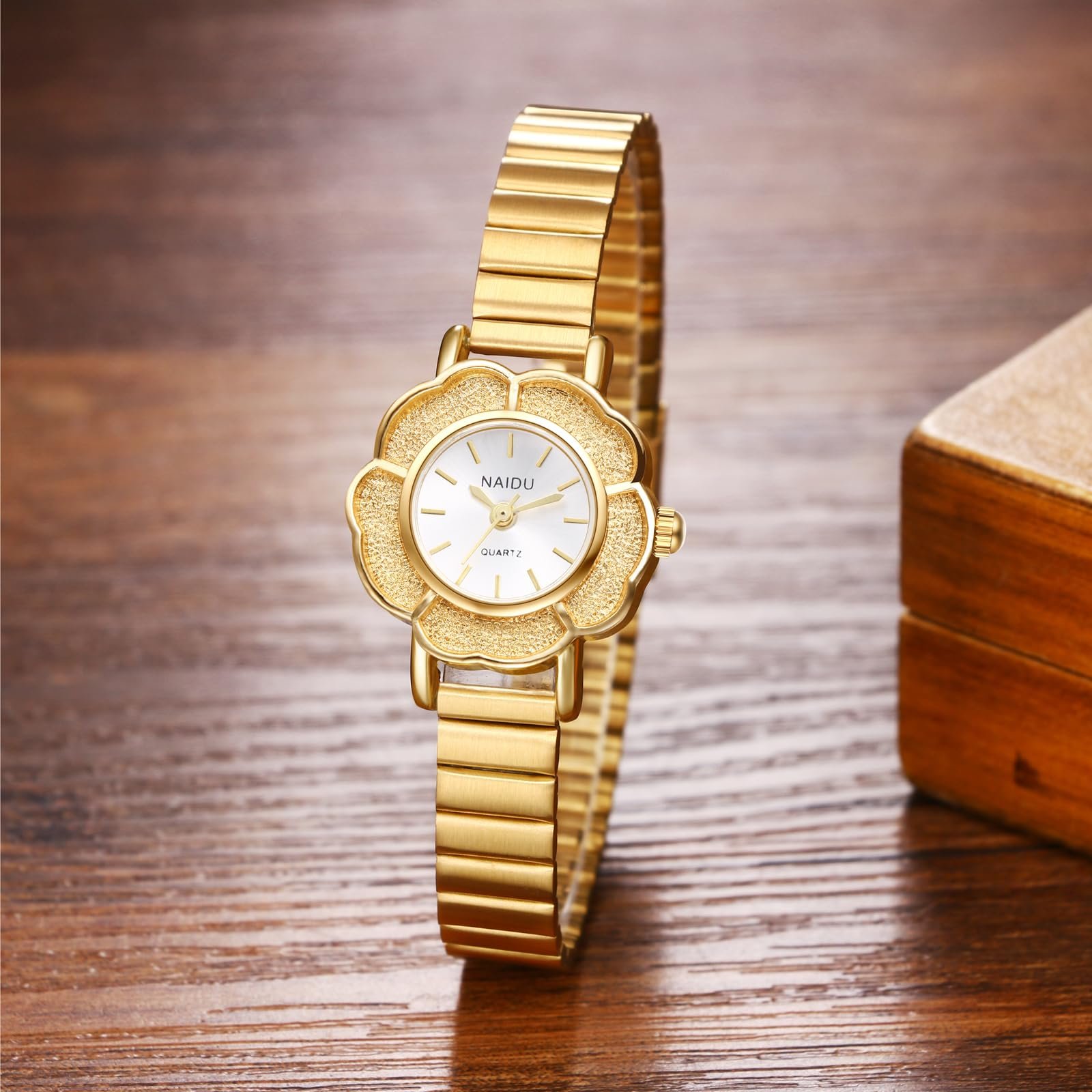 Часы женские JewelryWe Золотистый, фото №7