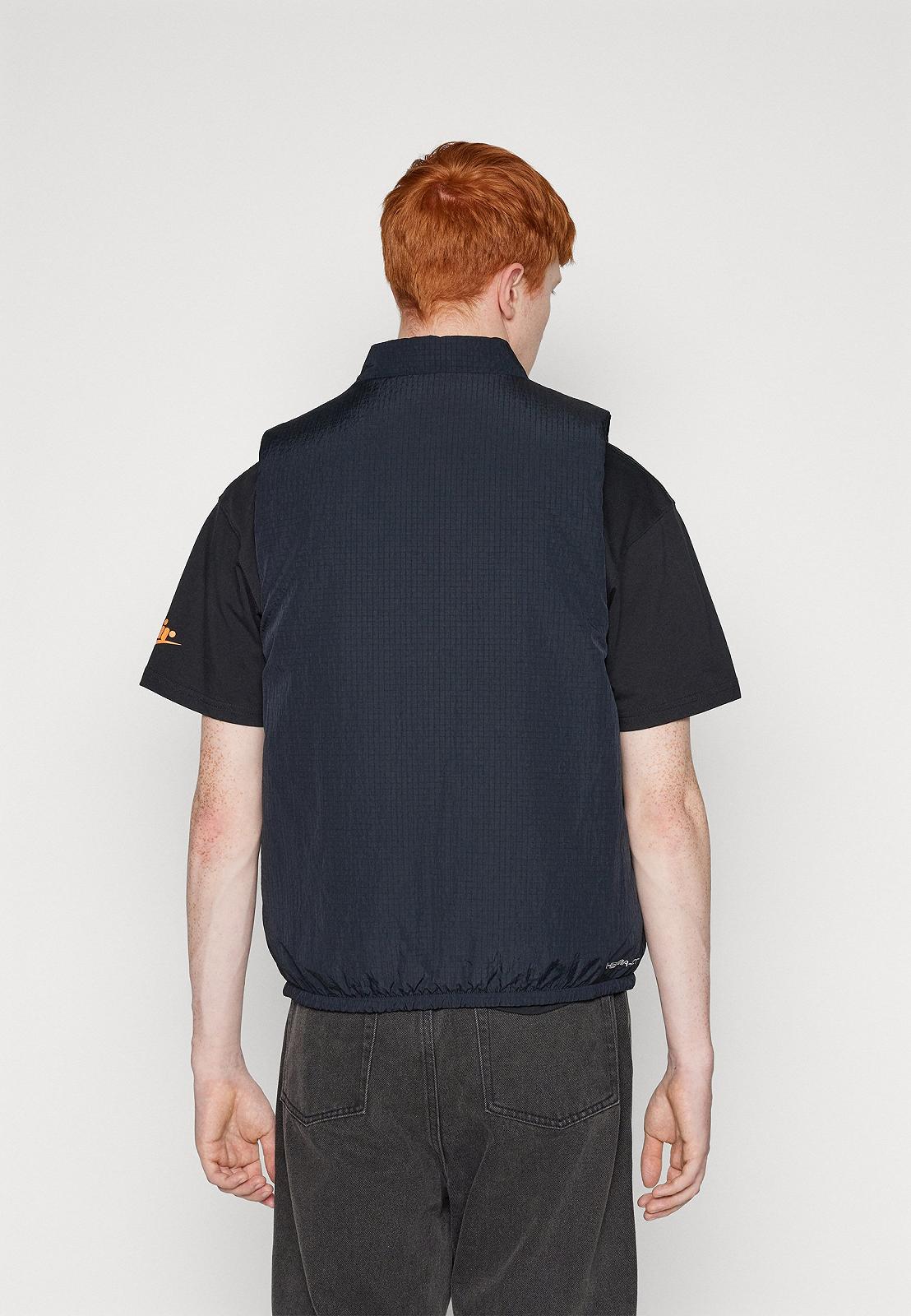 Жилетка Nike Air Insulated Woven Vest S, фото №2