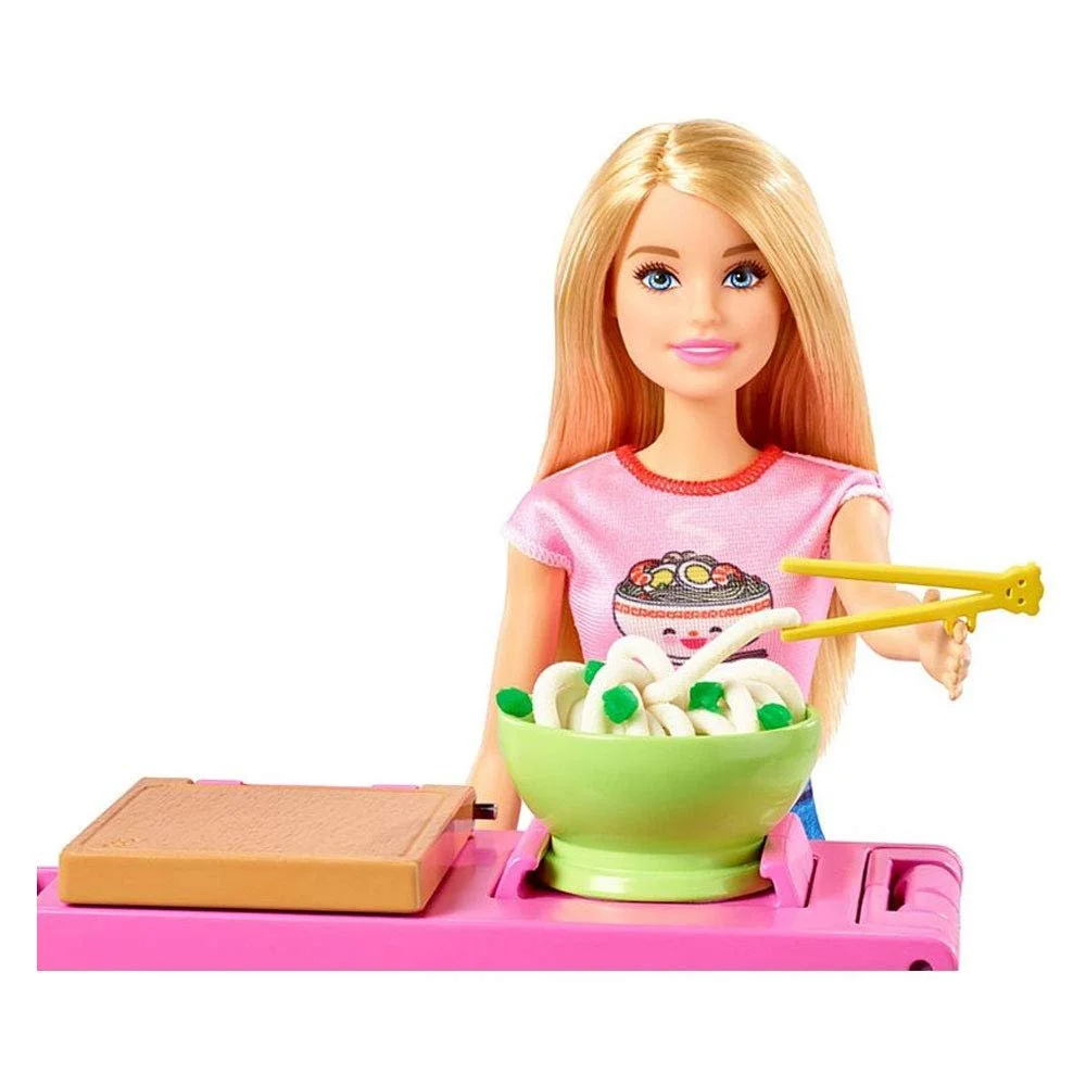 Одяг Barbie GHK43 Making Noodle Playset Блондинка з приладдям, фото №2