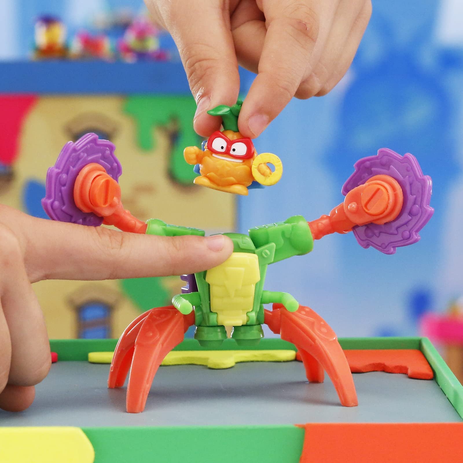 Фигурки Superthings Neon Power Series, полная коллекция из 6 экзоскелетов. Каждая коробка содержит 1 экзоскелет + 1 SuperThing + 1 контрольный список, фото №8