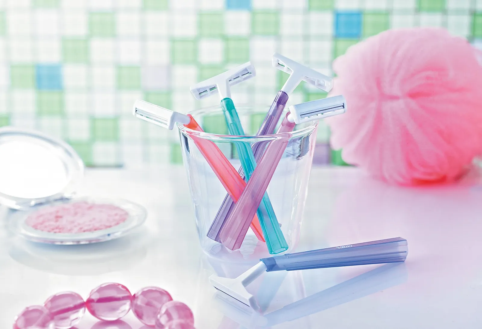 Одноразовые бритвы Bic Twin Lady 2 лезвия 2 упаковки по 8 шт, фото №4 Одноразовые бритвы Bic Twin Lady 2 лезвия 2 упаковки по 8 шт, фото №4