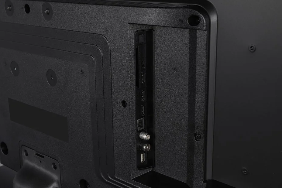 Телевизор 43" JVC LT-43VUQ3455 / 4K / 50 Гц / QLED / Smart TV / Wi-Fi / Bluetooth / T2, фото №6 Телевизор 43" JVC LT-43VUQ3455 / 4K / 50 Гц / QLED / Smart TV / Wi-Fi / Bluetooth / T2, фото №6