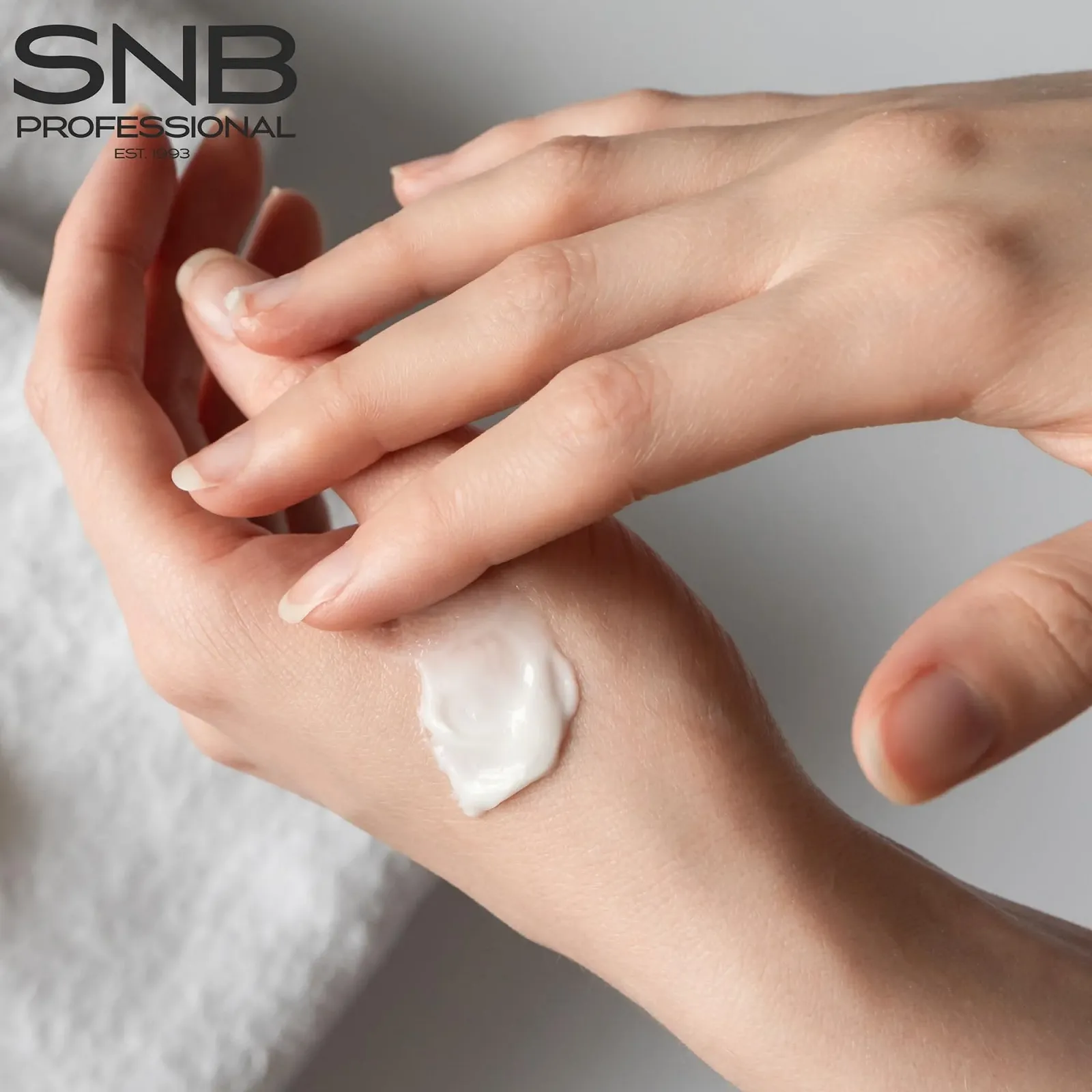 Крем для рук SNB Professional с гуавой, 250 мл, Увлажняет и смягчает кожу, фото №6