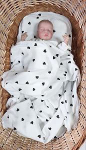 Муслиновый комплект в коляску, люльку: плед, простынь и подушка Сердечки - Фото 1