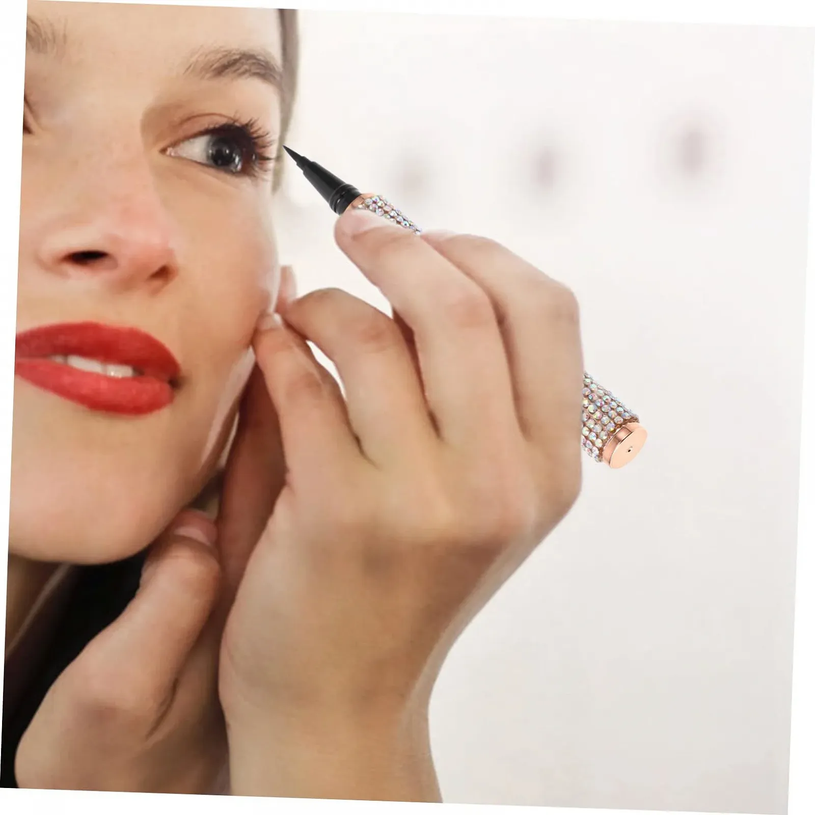 Підводка для очей FRCOLOR Рідка Ручка-лайнер No-skip з крильцями Чорний, фото №4