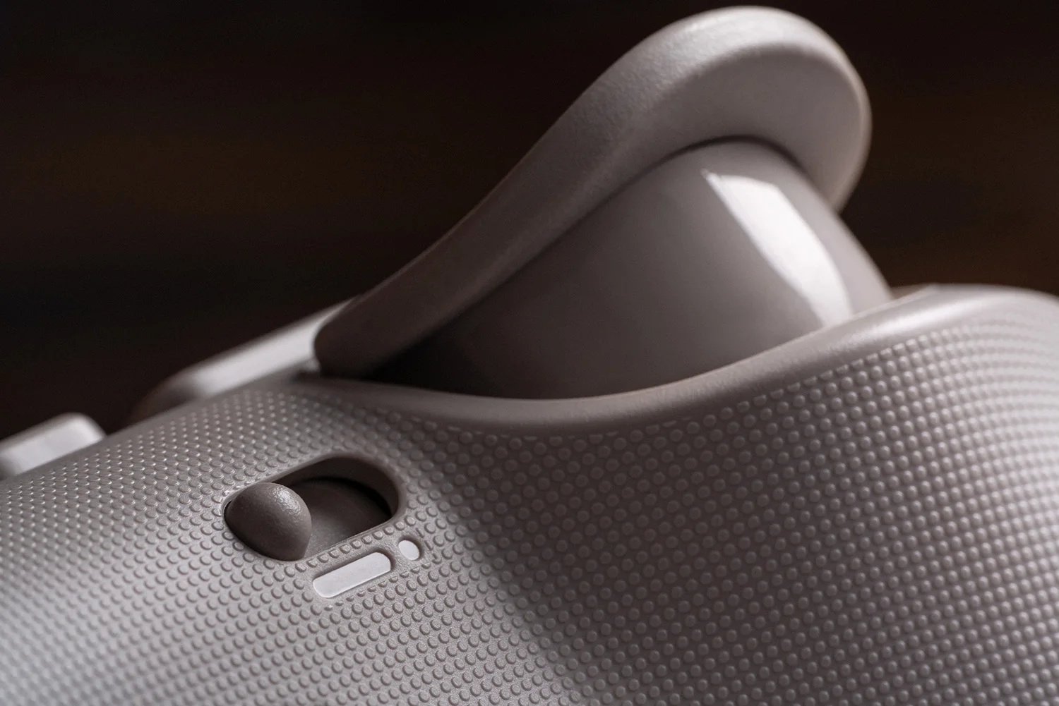 Геймпад 8Bitdo Pro 3 Windows/Android/Switch 2/macOS TMR White + Док-станція, фото №13 Геймпад 8Bitdo Pro 3 Windows/Android/Switch 2/macOS TMR White + Док-станція, фото №13