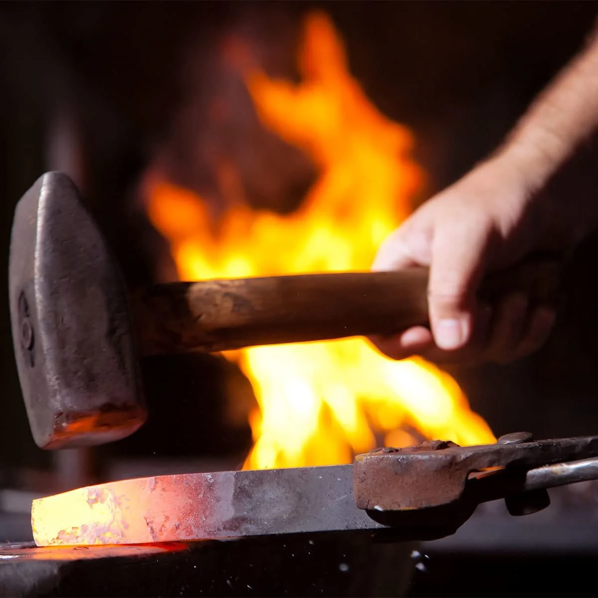 Лопата совковая Krump Вузький кований з довгою ручкою Дерево (ясен) 14 см, фото №5