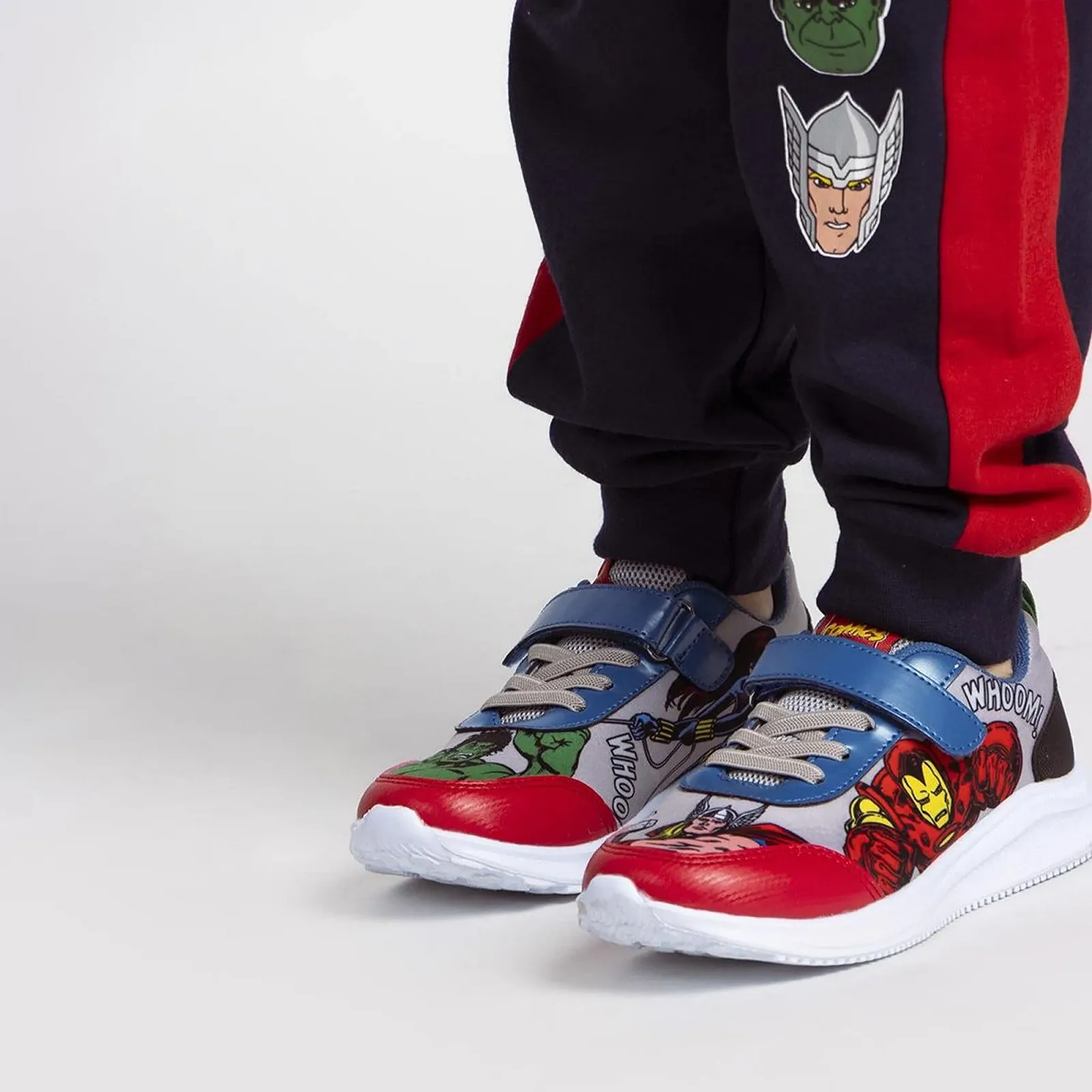 Спортивная обувь CERD LIFE'S LITTLE MOMENTS Avengers, фото №2 Спортивная обувь CERD LIFE'S LITTLE MOMENTS Avengers, фото №2