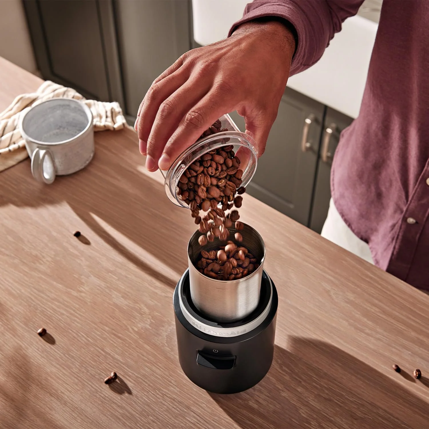 Кавомолка KitchenAid Бездротова 113г контейнер для зерен Достатньо для 12 чашок Леза з нержавіючої сталі З батареєю Чорний, фото №7