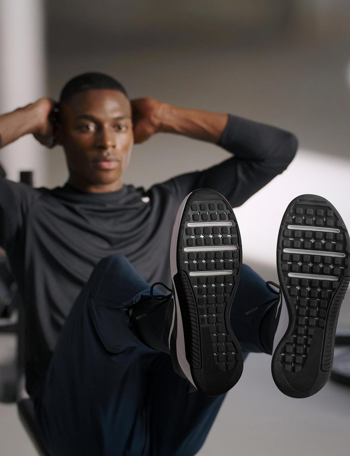 Чоловічі Кросівки Nike MC Trainer 3, фото №2