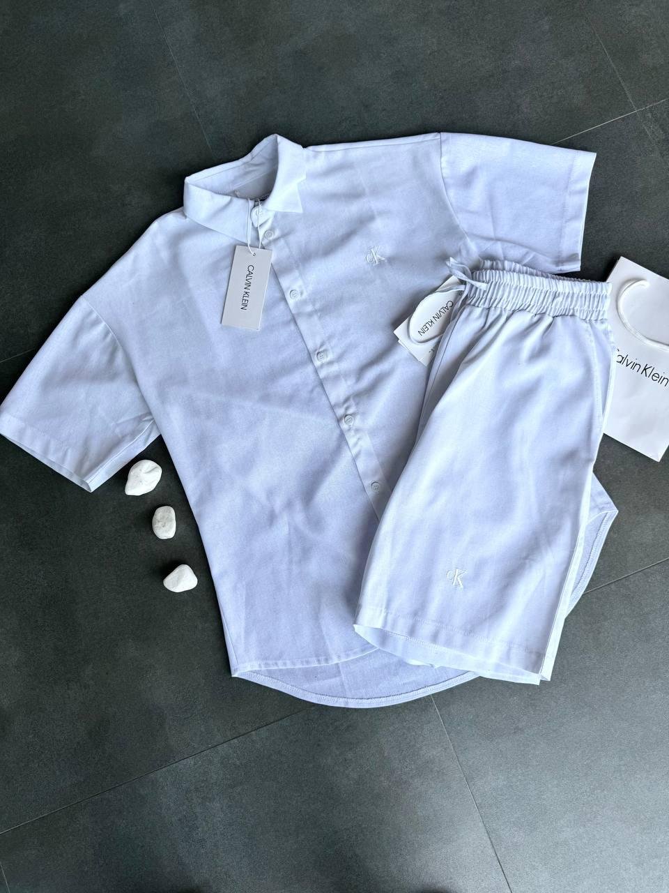 Мужской повседневный костюм льняной Calvin Klein белый, фото №2 Мужской повседневный костюм льняной Calvin Klein белый, фото №2