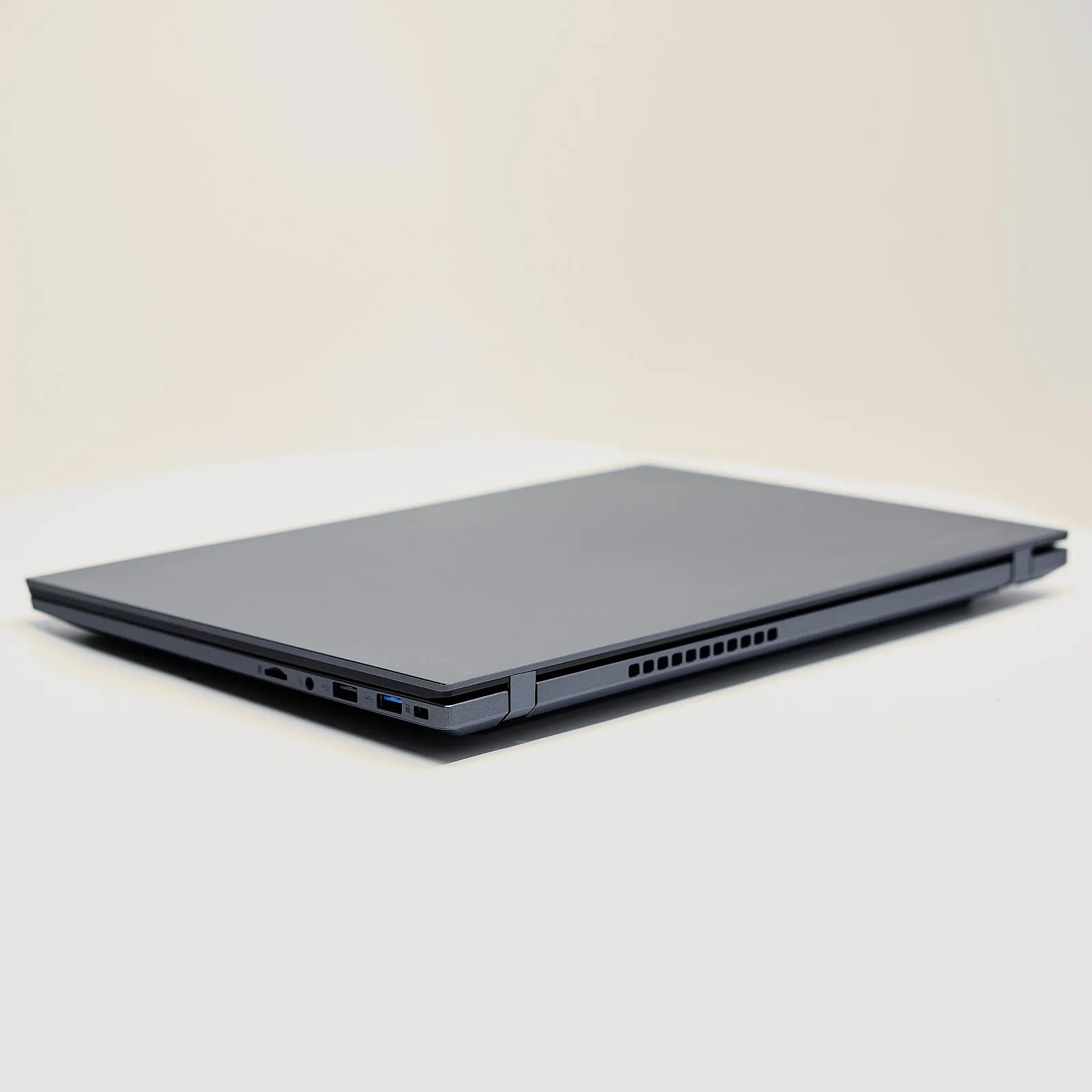 Ноутбук 15.6" Medion (Lenovo Group) Akoya E15433 Intel Core i5-1235U RAM 16 ГБ SSD 512 ГБ АКБ до10 годин Win11, фото №8