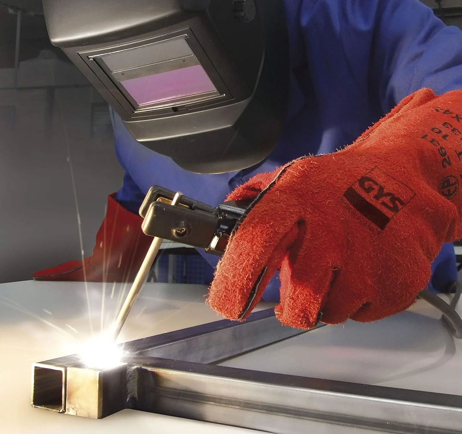 Зварювальний інвертор GYS INVERTER 2500 / 80А DC / Електрод 2.5мм / HOT START / Зелений, фото №4