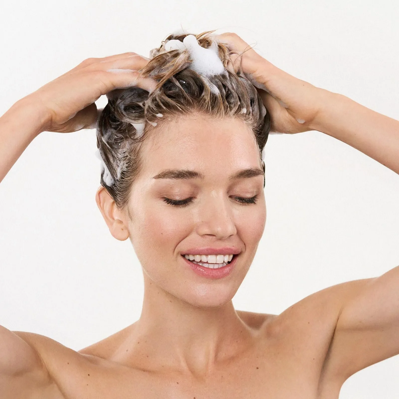 Шампунь Ahuhu Thickening Caffeine для густоты волос с органическим кофеином для более густых и сильных волос, активизирует кожу головы и корни волос, флакон изготовлен из 100% переработанного пластика, веганский, 200 мл, фото №7