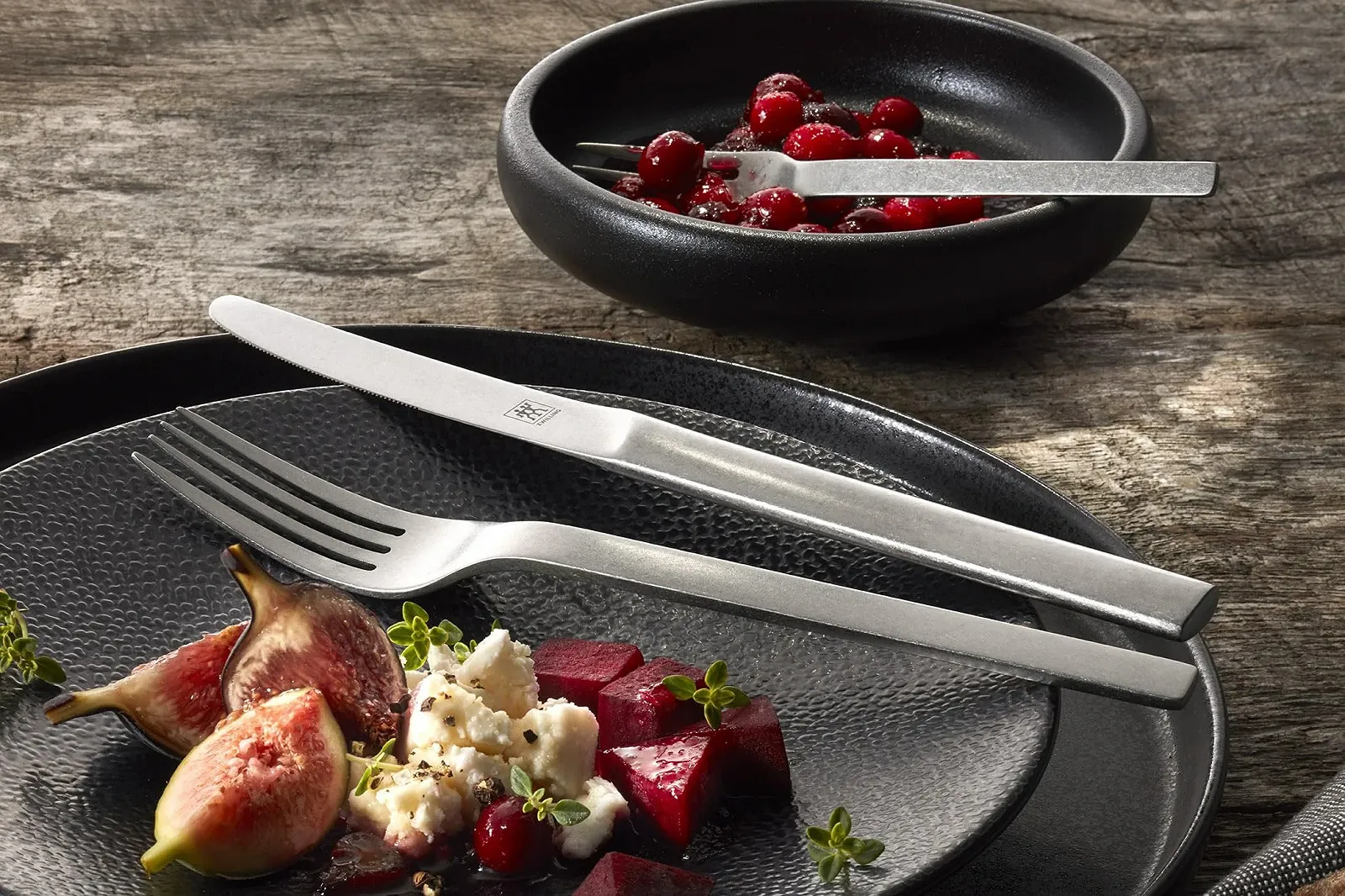 Набір столових приборів ZWILLING Minimal Vintage, 30 предметів на 6 персон, нержавіюча сталь 18/10, вінтажний кований, срібний, фото №5 Набір столових приборів ZWILLING Minimal Vintage, 30 предметів на 6 персон, нержавіюча сталь 18/10, вінтажний кований, срібний, фото №5