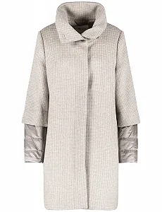 Короткое пальто Gerry Weber в клетку с нашивкой, длинный рукав - Фото 1
