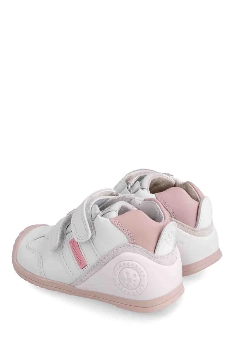 Перші крокуючі Кросівки Biomecanics 151157 та дівчаток, фото №3